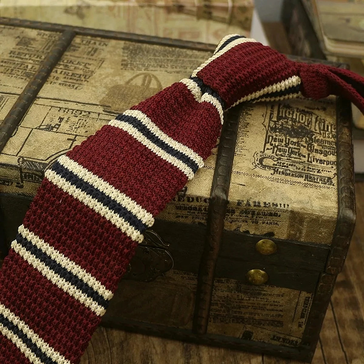 2025年新款青年條紋羊毛領帶，男女皆宜，適合參加派對