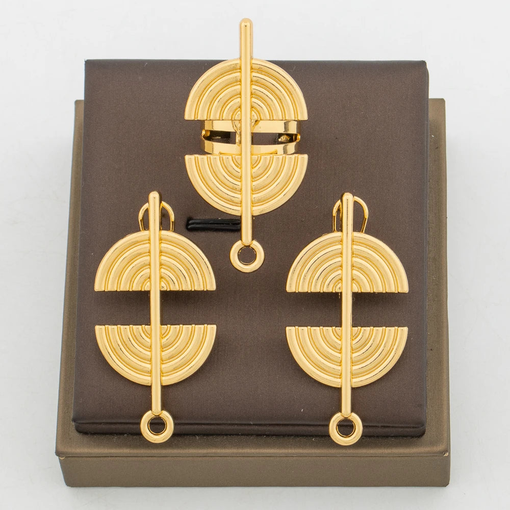 ###Bộ Trang Sức Vàng Quý: Khuyên Tai & Nhẫn Dành Cho Nữ