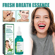 Người phụ nữ cười tươi, chai tinh dầu màu xanh, hộp sản phẩm, hình ảnh "trước" và "sau".