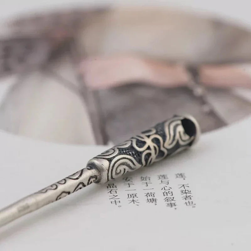 Elegant Silver Hairpin with Classic Charm