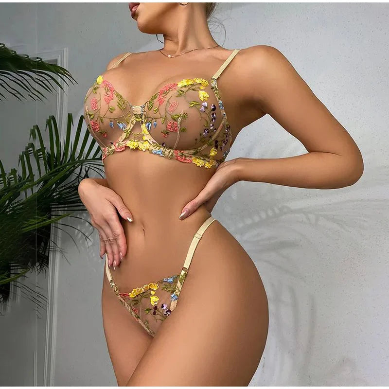 Women's Boho 2-Piece Floral Embroidery Lace Lingerie Set Fashion