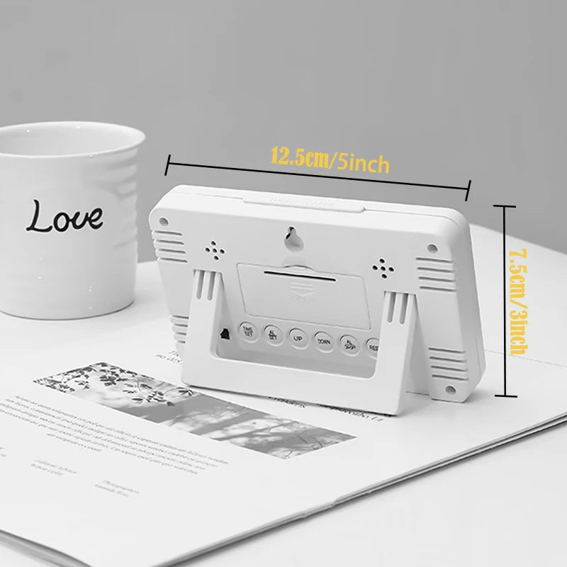 Đồng Hồ Báo Thức Kỹ Thuật Số Đa Năng Cho Mọi Không Gian