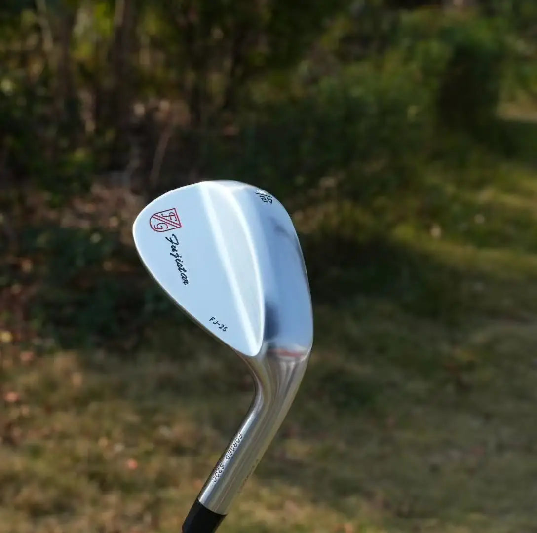 Premium Golf Wedge - Soft Iron Head, Precise Control