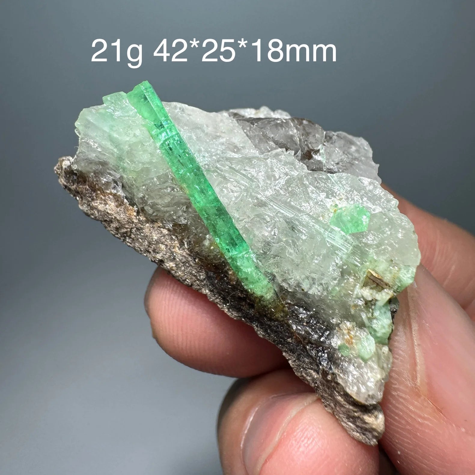 Natural Emerald &amp; Healing Quartz