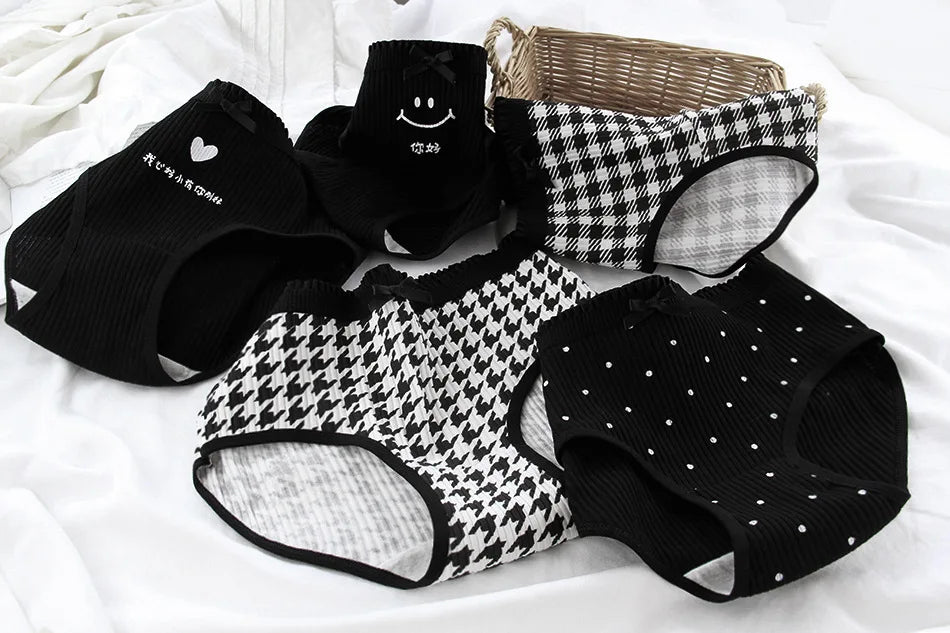 Women's Cotton Panties - White Lace, Seamless, 5 Pieces