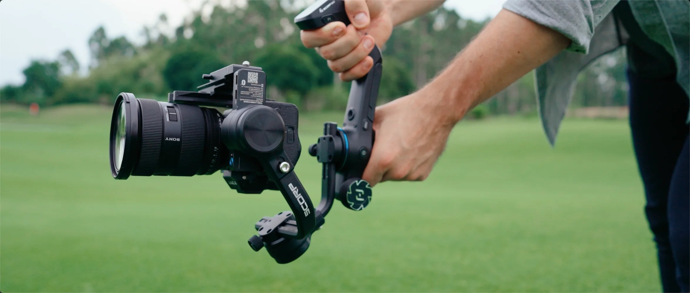 FeiyuTech SCORP 2[Official]Camera Gimbal Stabilizer Built-in AI Tracker Upgrade Joystick Touch Screen for Mirrorless DSLR Camera