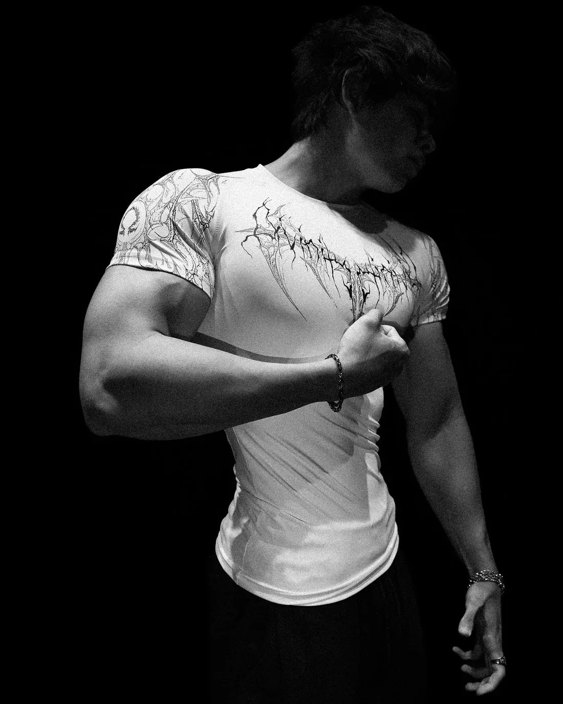Áo Thun Nam Gothic Tập Gym Co Giãn Nhanh Khô 2025 - Daisan Mart
