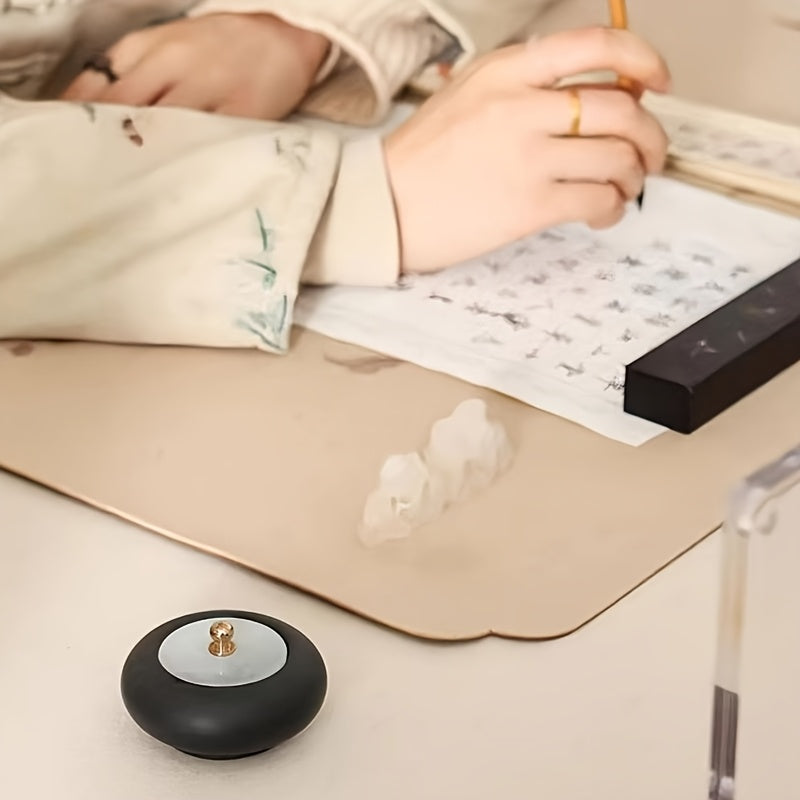 Mini inkstone in hand. Chinese calligraphy ink pool and ink cartridge with lid. Luowen inkstone is convenient to carry. (Note that each natural stone lid has different colors and textures.) - Daisan Mart