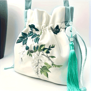 Túi Đeo Chéo Hanfu Thêu Hoa Tua Rua Hồng Cổ Điển