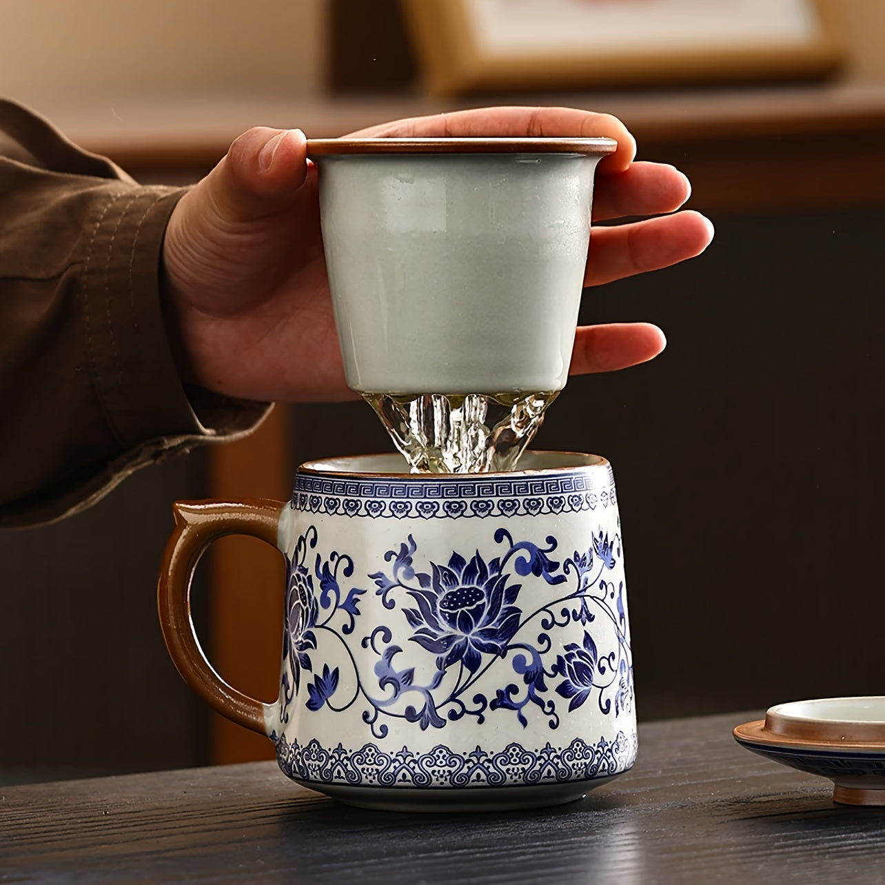 藍白汝家茶杯附蓋 - 花卉咖啡杯，手工製作，傳統中式設計，適合家庭和辦公室使用，僅限手洗，咖啡杯