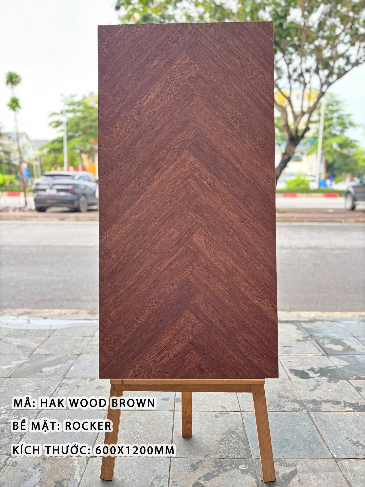 Gạch Giả Gỗ Ấn Độ DSH Men Matt Carving kt 600x1200mm Mã Hak Wood Brown - Daisan Mart