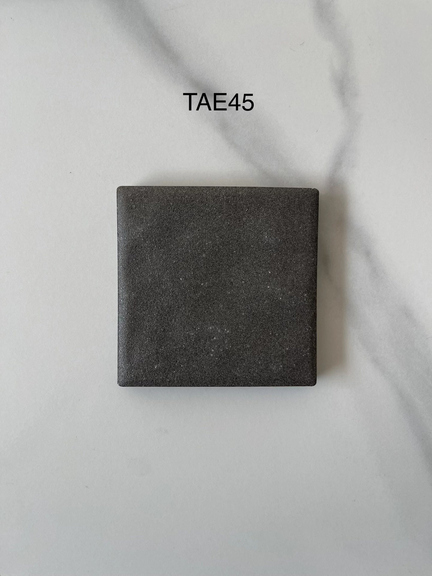 Gạch quảng trường 10*10 mã TAE45 - Daisan Mart