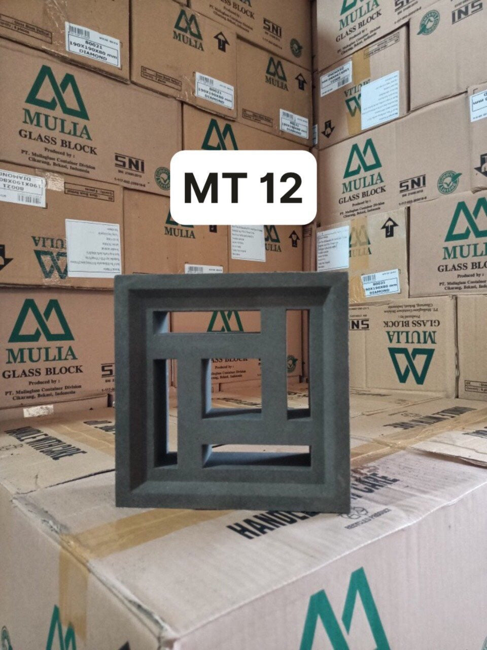 Gạch thông gió màu xám 190x190x65mm - Daisan Mart