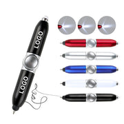 Bút đa năng màu đen, đỏ, bạc, xanh dương, trắng, có đèn LED, logo, và dây đeo.