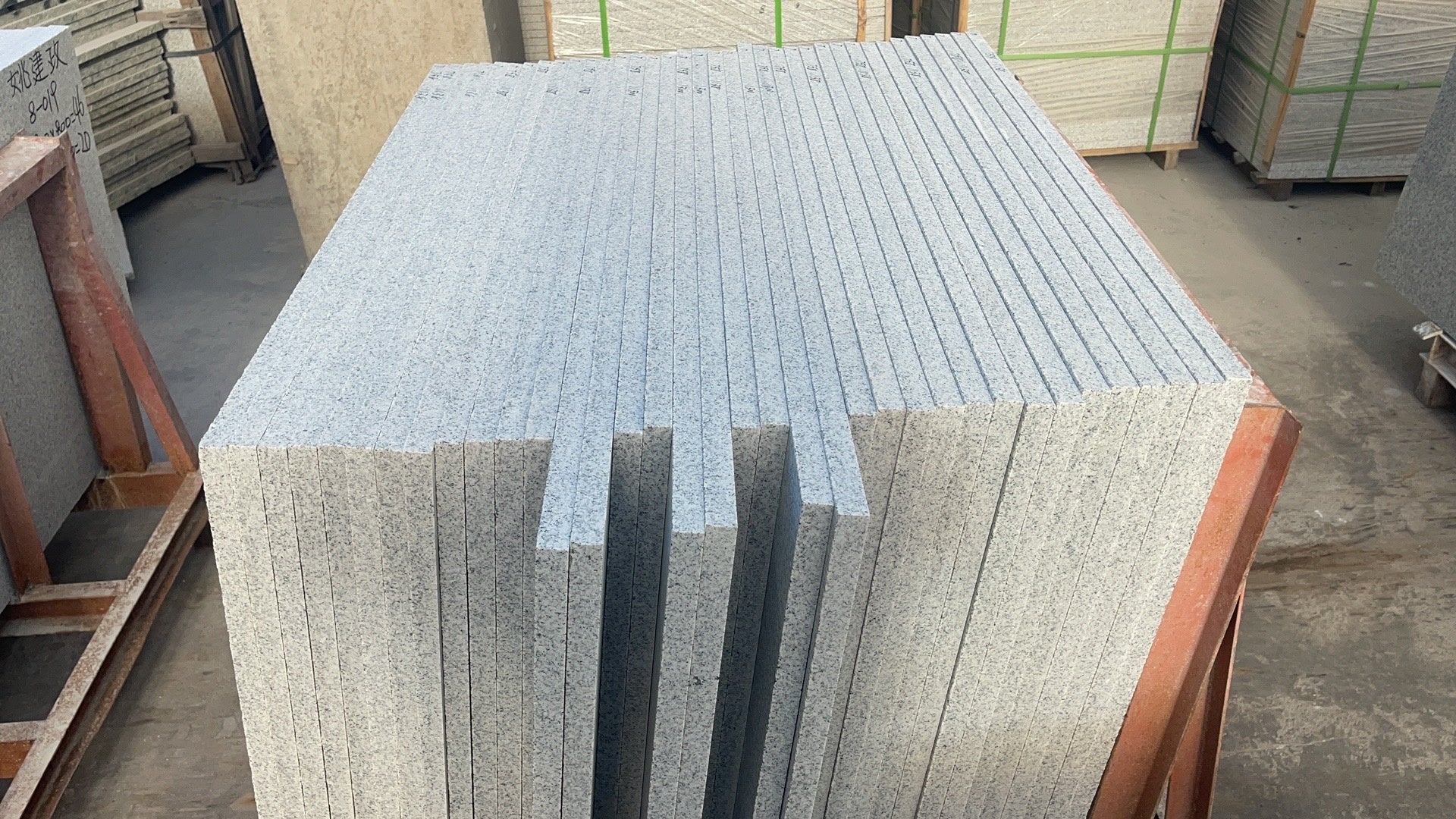 Mặt bàn đá granite màu trắng xám kiểu cổ điển, đánh bóng và búa lửa, dùng cho hầm rượu, cầu thang, phòng giặt - Daisan Mart