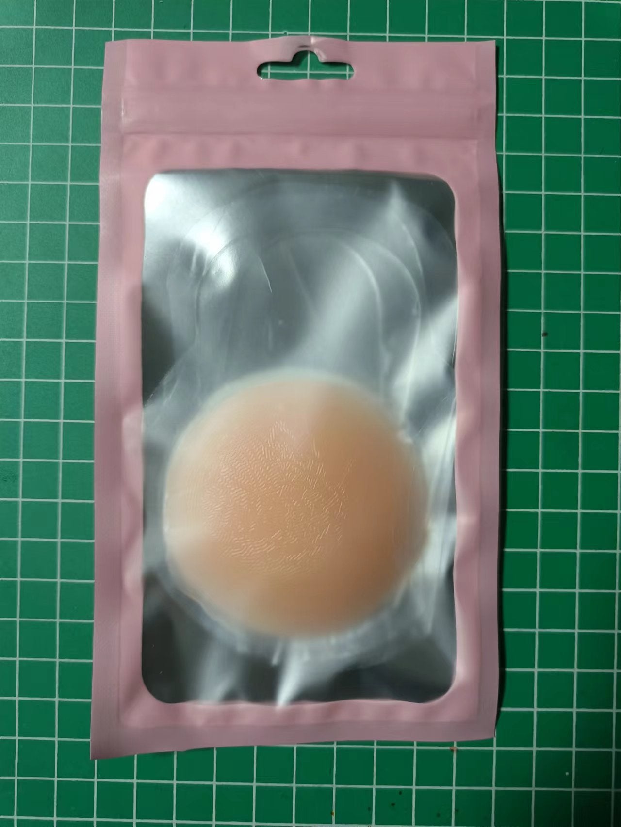 Miếng dán ngực silicon dán nâng ngực không đường may không dây chống thấm nước hình hoa tròn - Daisan Mart