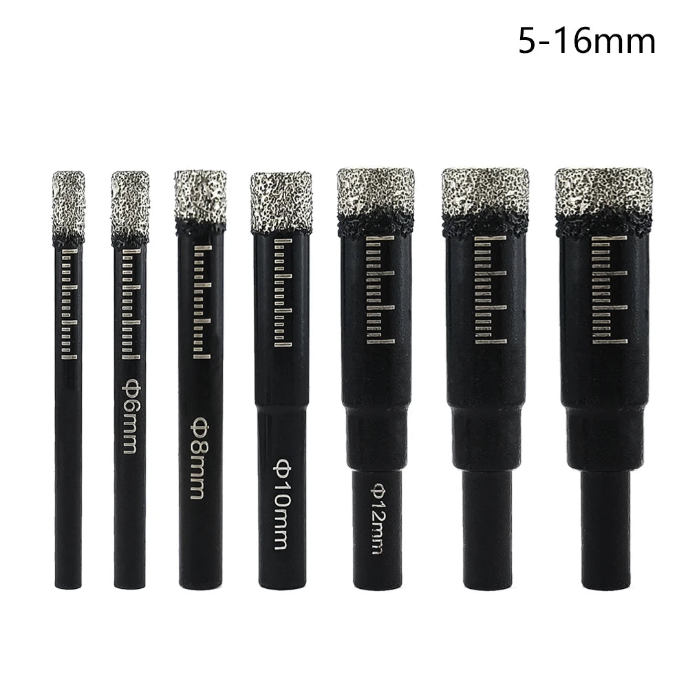Bộ 7 mũi khoan đen, đầu phủ bạc, kích cỡ từ 5mm đến 16mm, có vạch chia kích thước.