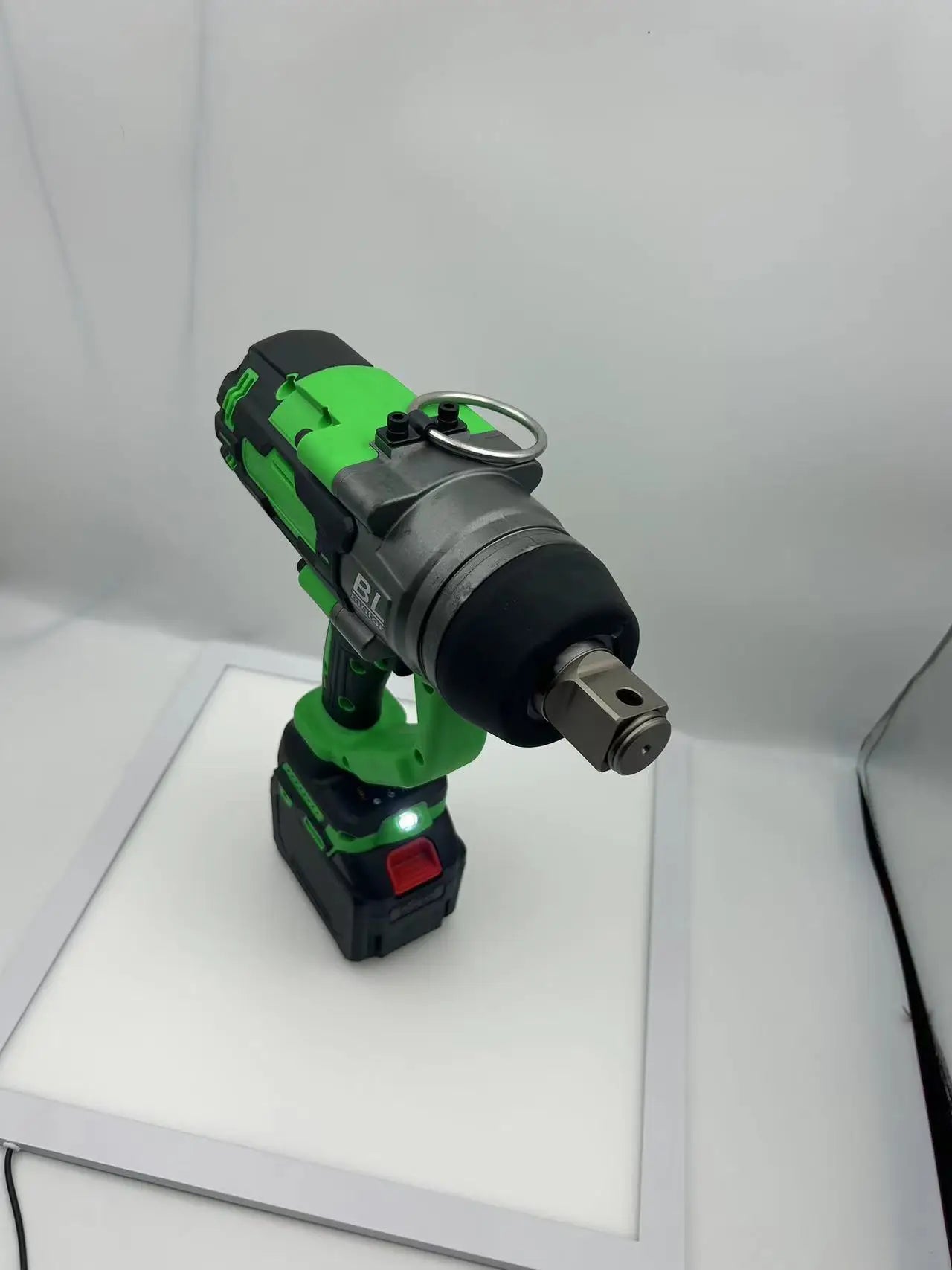 Máy Siết Bu Lông Không Chổi Than 3000N.M 3/4 Inch - Daisan Mart