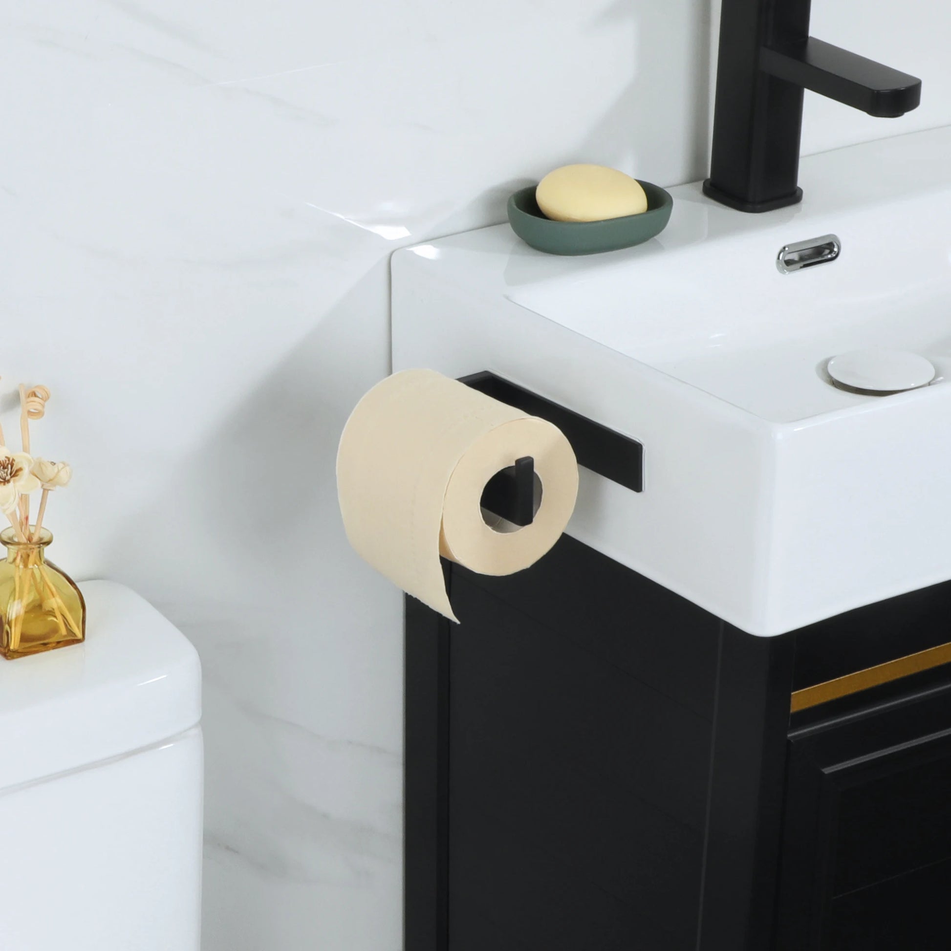 ###Phụ Kiện Phòng Tắm Đen: Móc Áo, Kệ Khăn, Giá Giấy - Daisan Mart