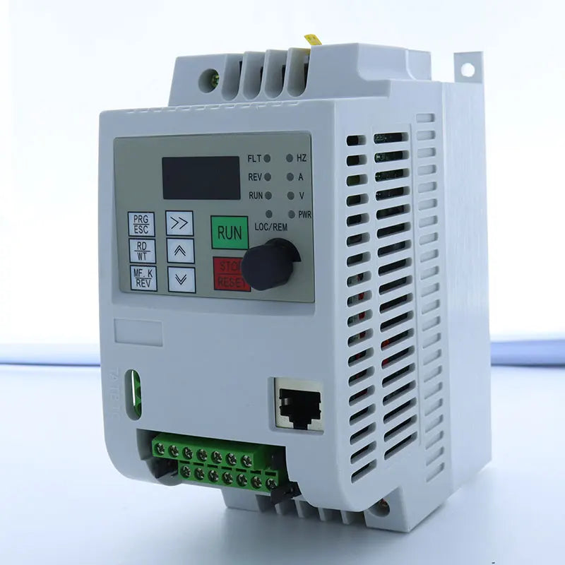 Biến tần 9600D 1.5kW 1 pha 220V sang 3 pha 220V - Daisan Mart