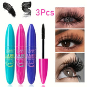 Ba cây mascara màu xanh, hồng, tím; bên phải là hình mắt với lông mi cong dày.