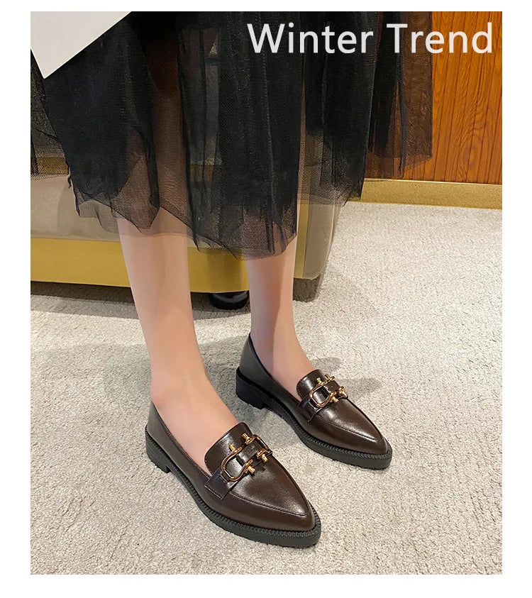 Giày Lười Nữ Mũi Nhọn Dây Xích Platform Slip-on