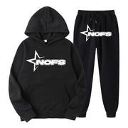 Bộ đồ đen có áo hoodie và quần dài, in chữ "NOFS" và ngôi sao trắng nổi bật.