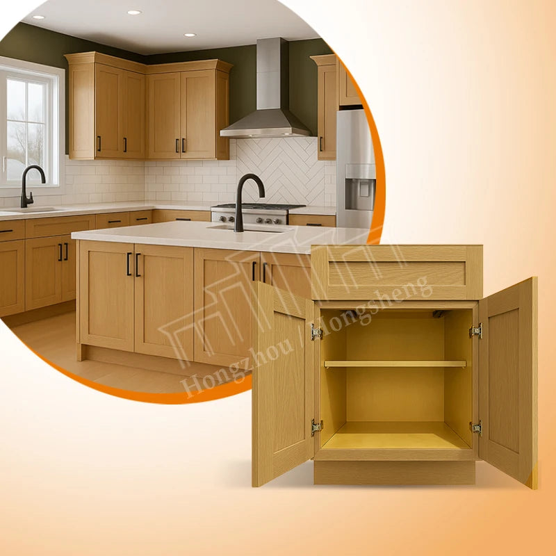 Tủ bếp gỗ màu sáng, thiết kế hiện đại, với tay cầm đen và mặt bếp trắng.