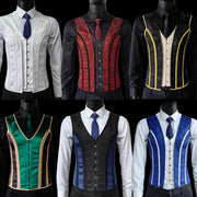 Sáu bộ vest màu sắc khác nhau: trắng, đỏ, đen, xanh lục, xanh lam, trên nền đen.