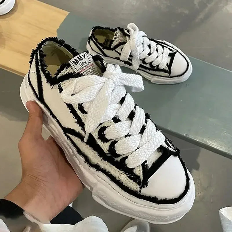 Giày Sneaker Unisex Đế Dày Canvas Thoáng Khí TxMMY - Daisan Mart