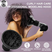 Người phụ nữ tóc xoăn cười cầm máy sấy tóc đen, nền tím nhạt, có chữ và biểu tượng ở dưới.