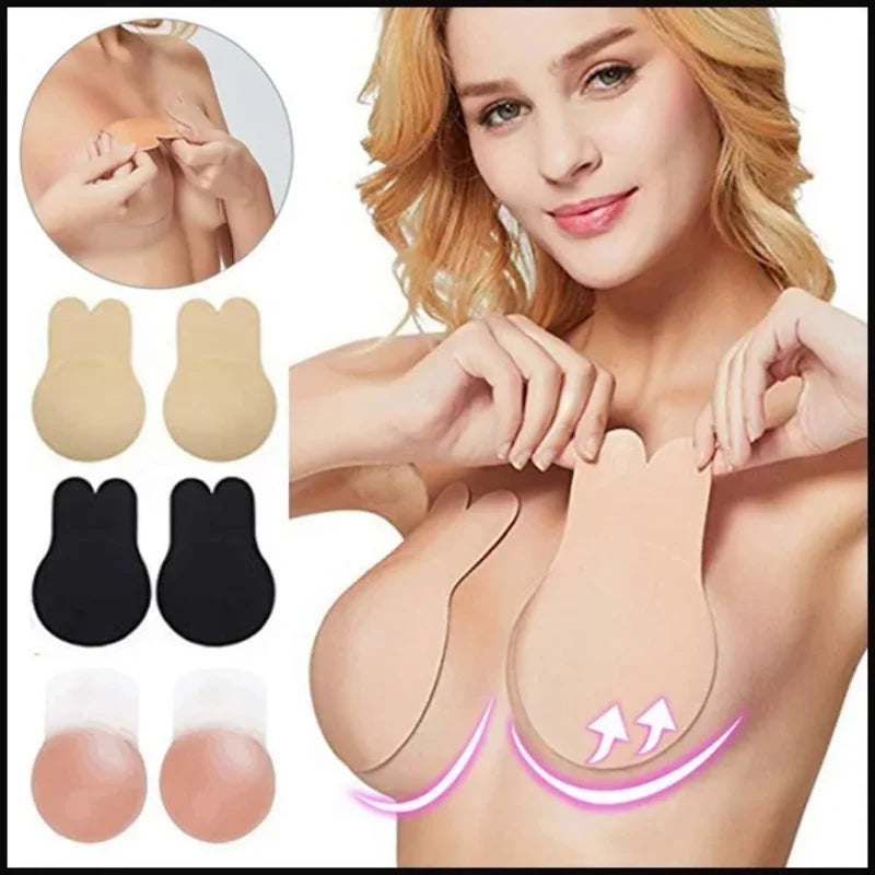 Người phụ nữ dùng miếng dán nâng ngực màu da; các miếng khác màu đen, trắng.