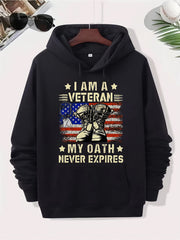 Áo hoodie đen với họa tiết quốc kỳ Mỹ, giày lính và dòng chữ "I AM A VETERAN".