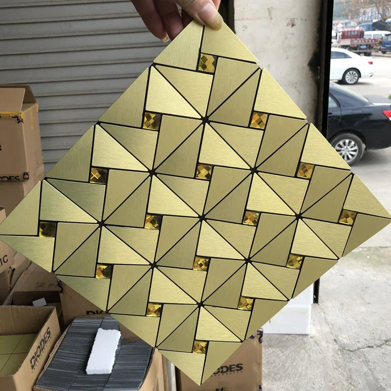Tấm ốp tường 3D hoa văn kim loại sang trọng - Daisan Mart