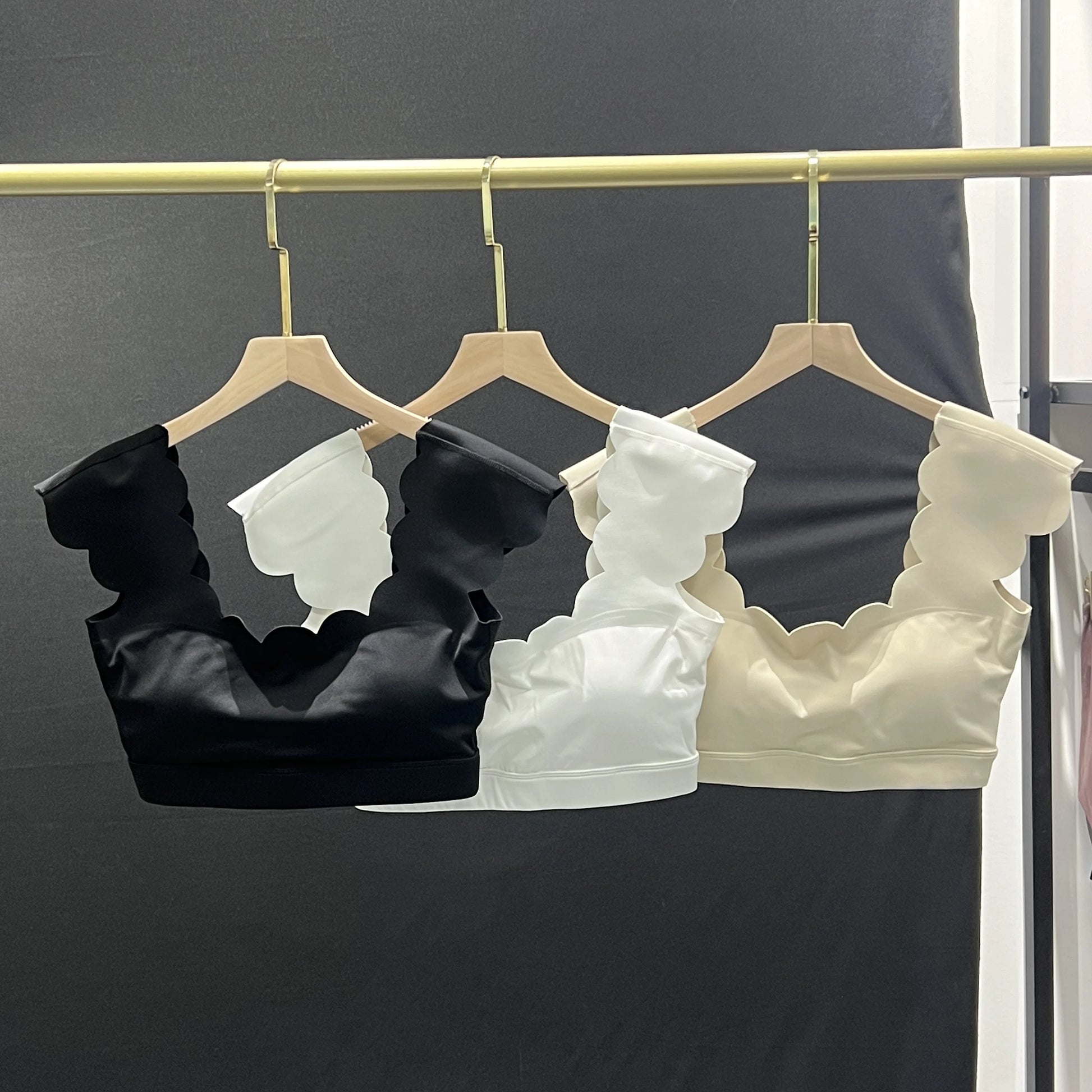 Áo Tập Gym Nữ Ngắn Tay Đệm Ngực Đẹp Lưng Yoga Năng Động - Daisan Mart