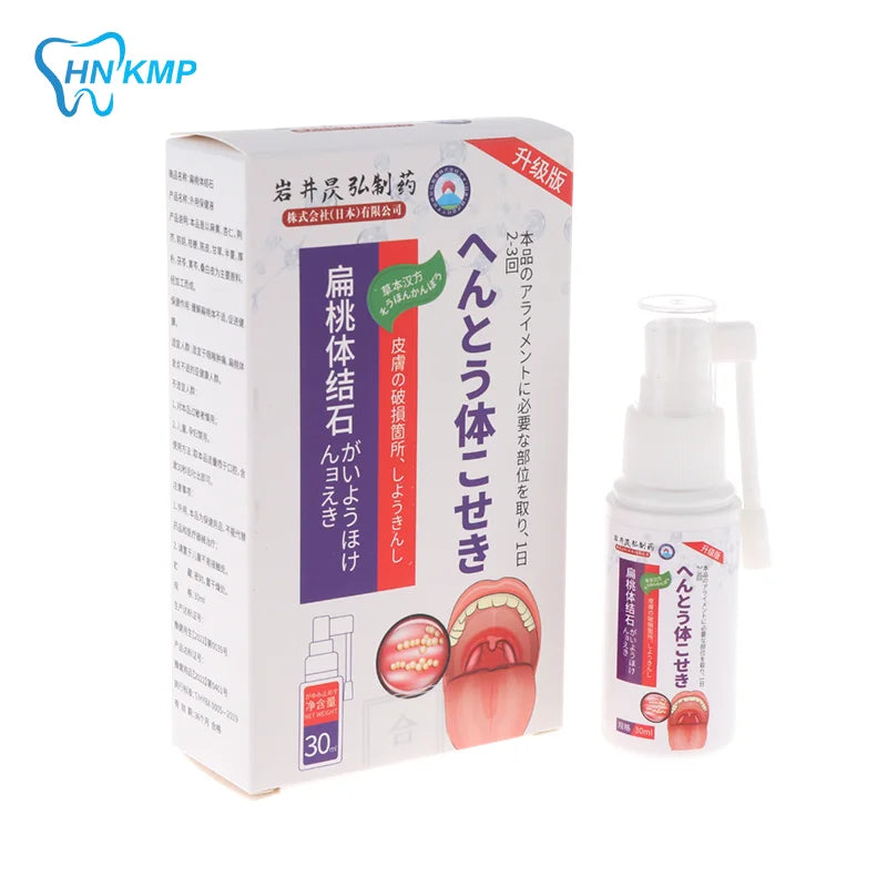 Hộp và chai xịt màu trắng có chữ Nhật, hình ảnh họng và lưỡi, logo xanh dương ở góc trái.