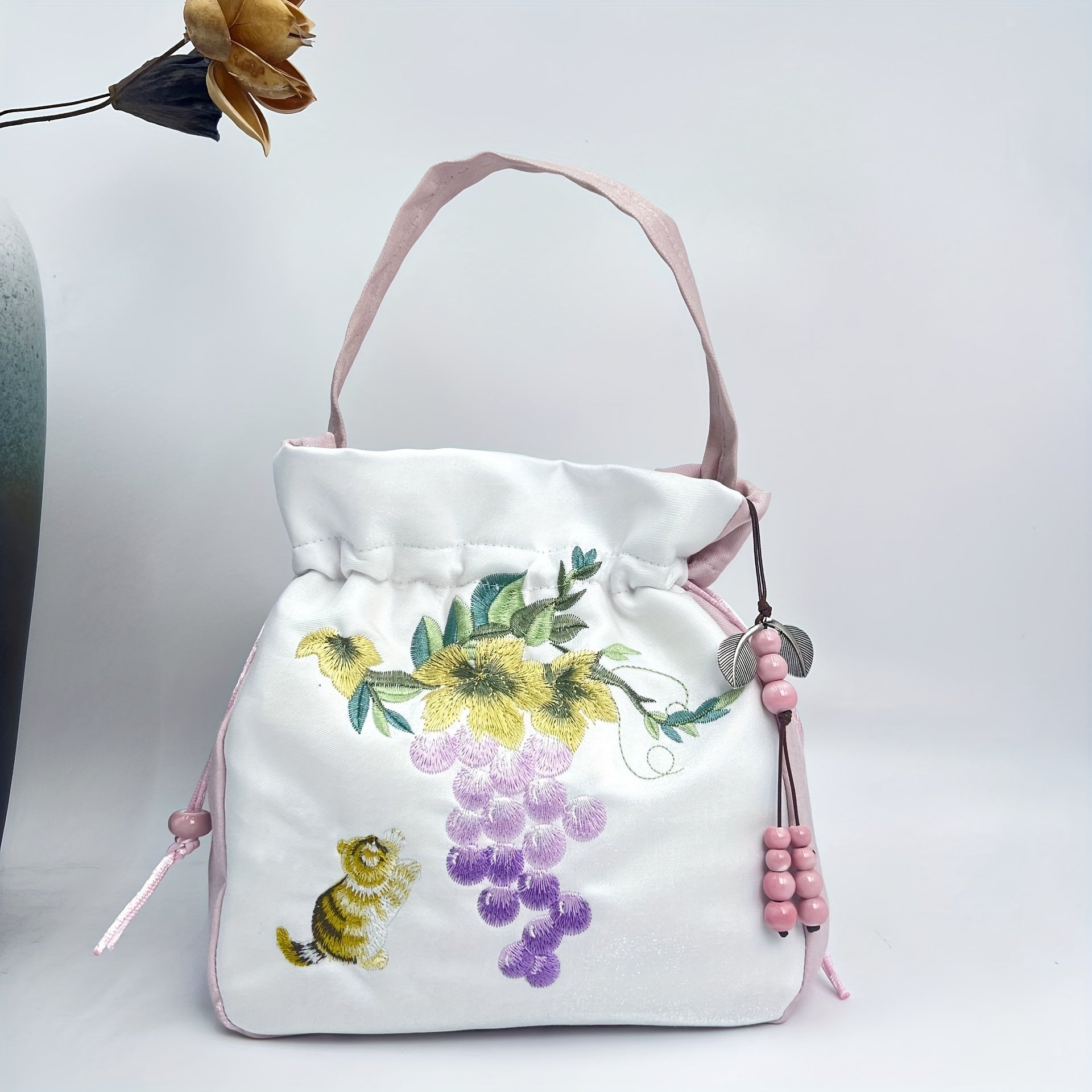 Classic Pink Tassel Embroidered Hanfu Crossbody Bag