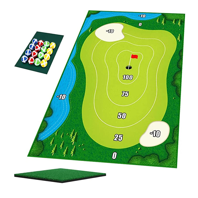 Thảm chơi golf xanh với điểm số, cờ đỏ, và bóng nhiều màu bên trái.