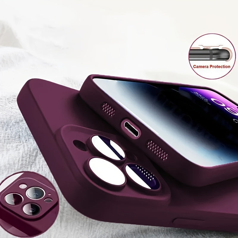 Ốp lưng điện thoại màu tím, bảo vệ camera, thiết kế chống va đập, cổng sạc và loa.