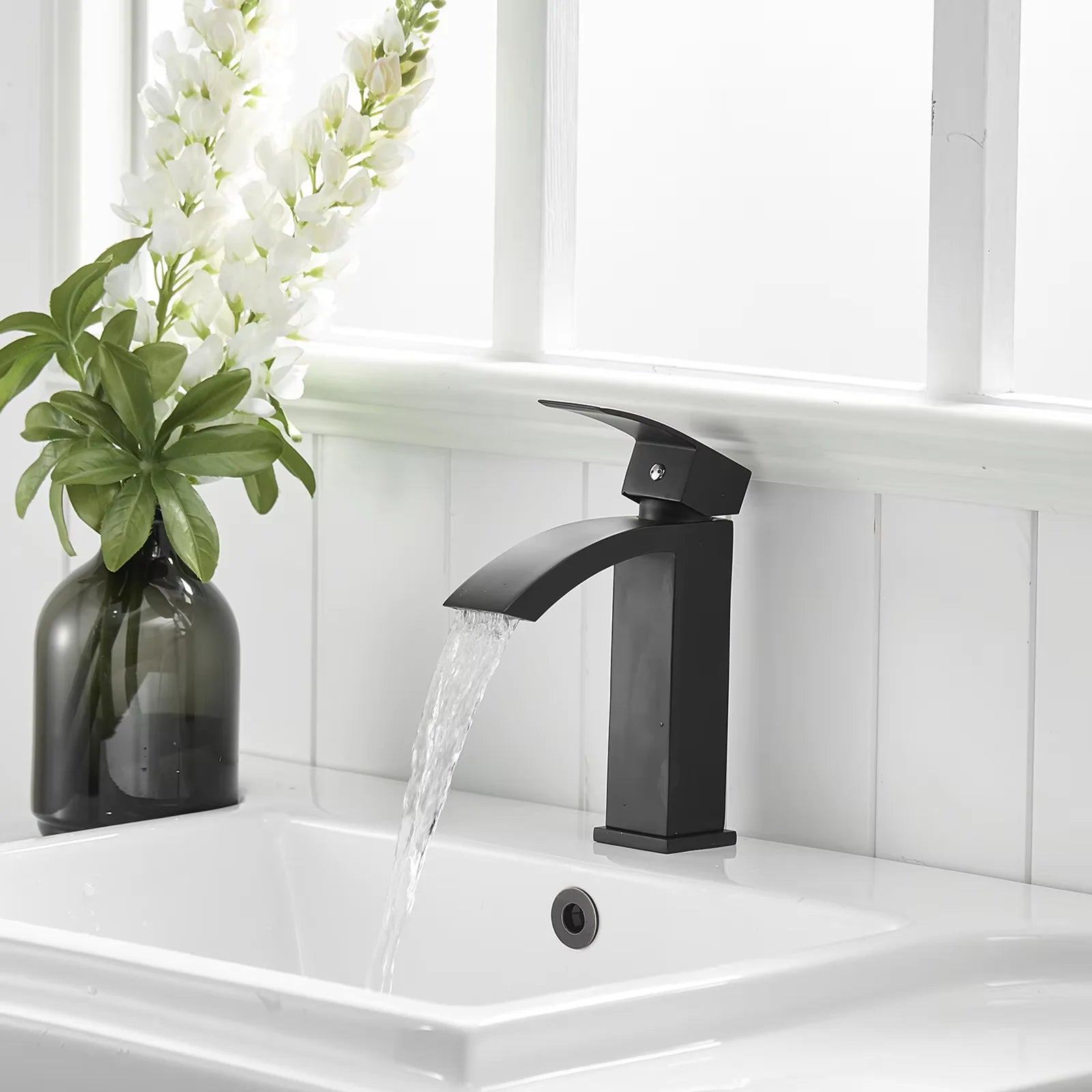Bathroom Water Tap Bathroom Basin Faucets Black Single Handle Brass Stainless Steel Carton Box Modern Contemporary Basin Faucets - Daisan Mart