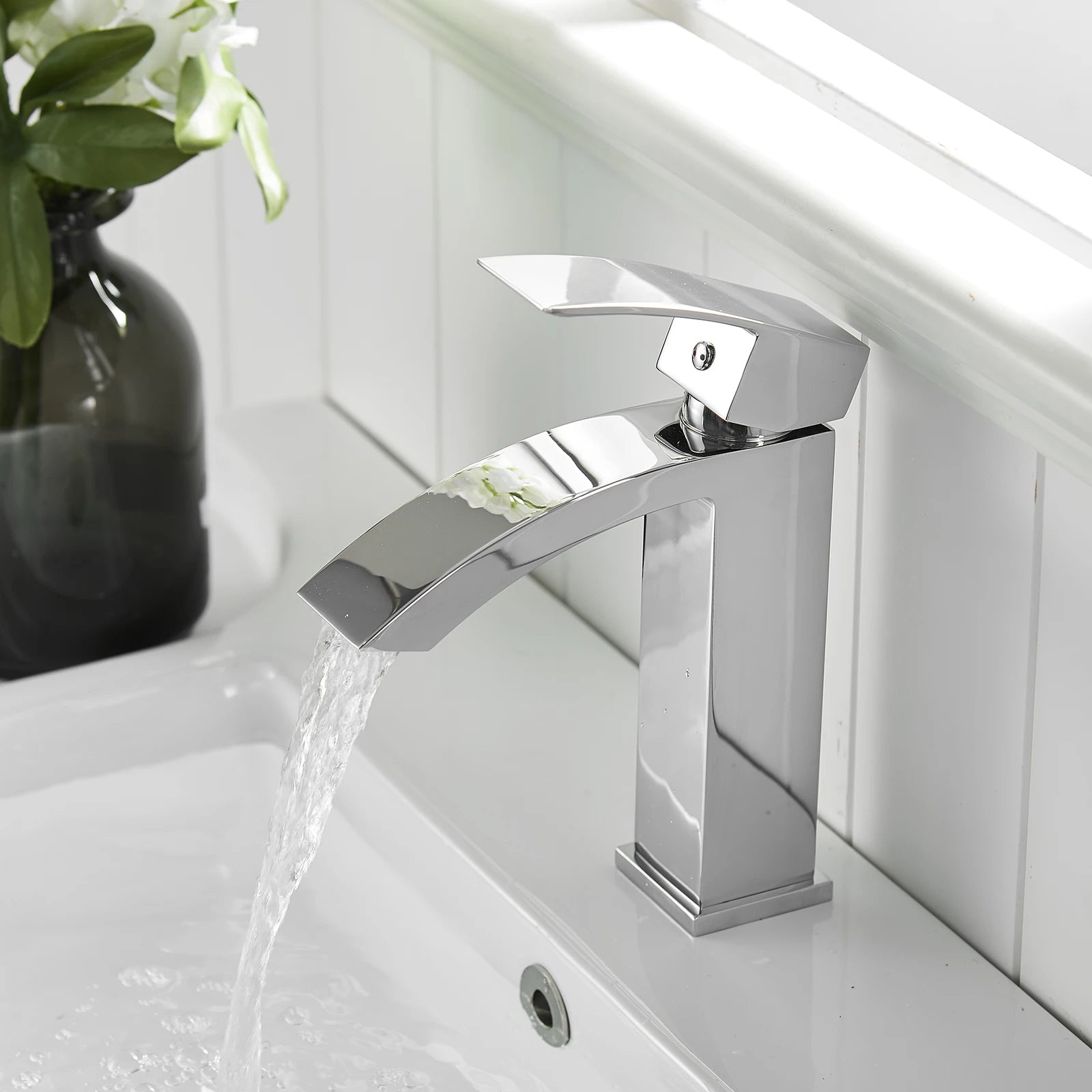 Bathroom Water Tap Bathroom Basin Faucets Black Single Handle Brass Stainless Steel Carton Box Modern Contemporary Basin Faucets - Daisan Mart