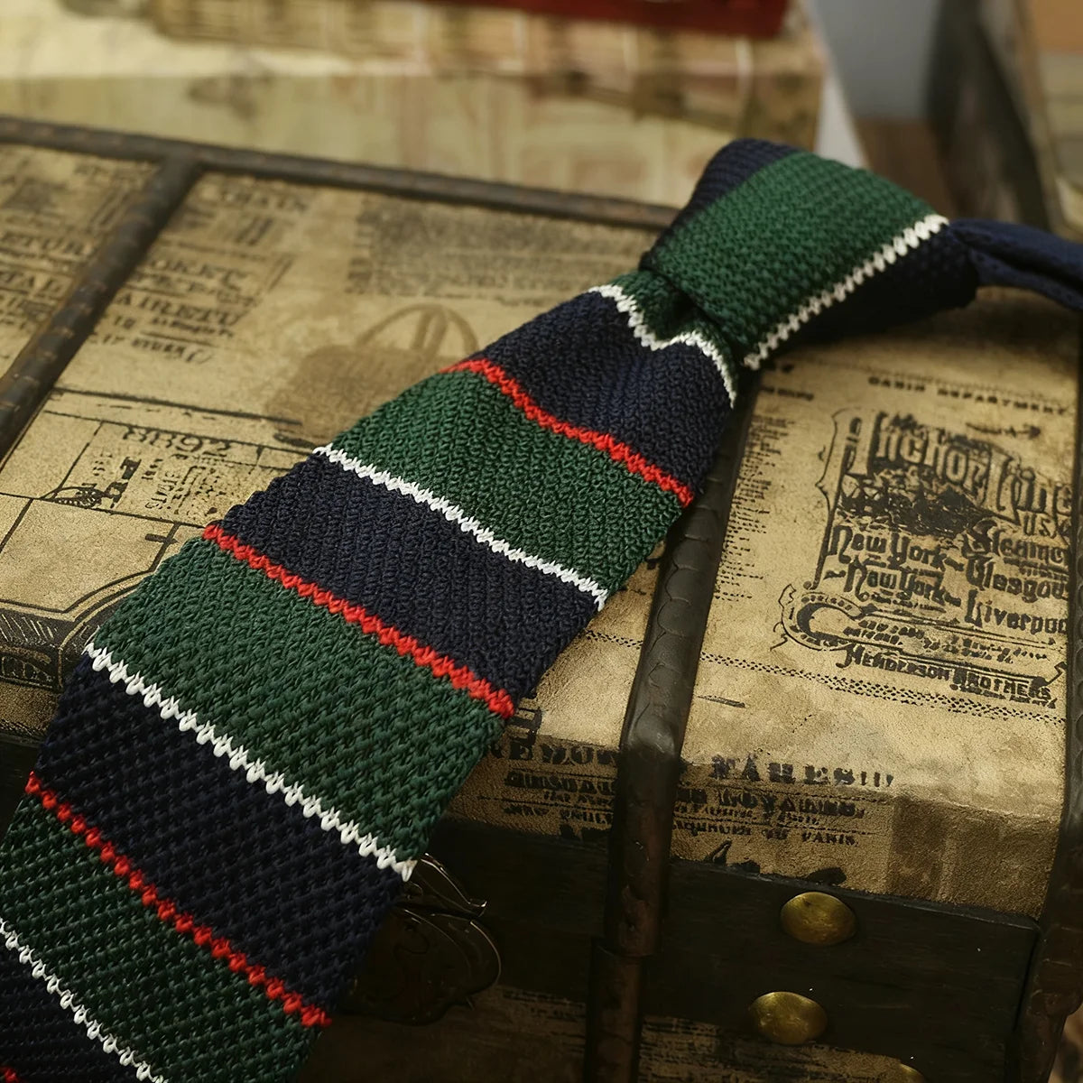 2025年新款青年條紋羊毛領帶，男女皆宜，適合參加派對