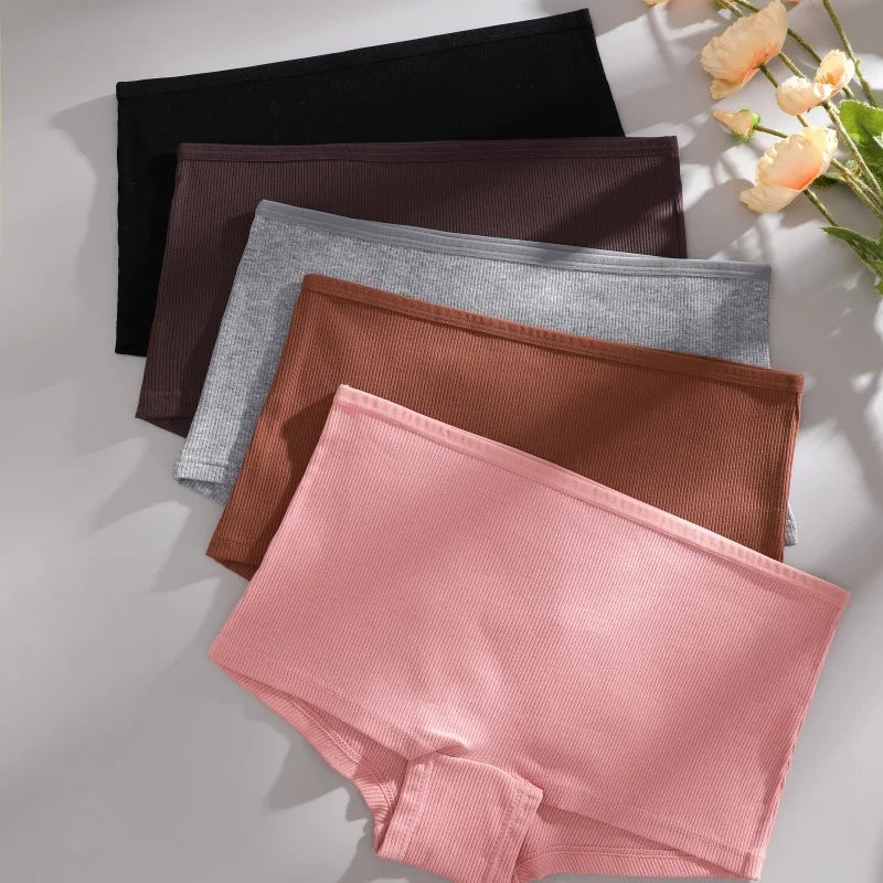 Quần Lót Nữ Cotton Không Đường May Thoải Mái S-XL - Daisan Mart