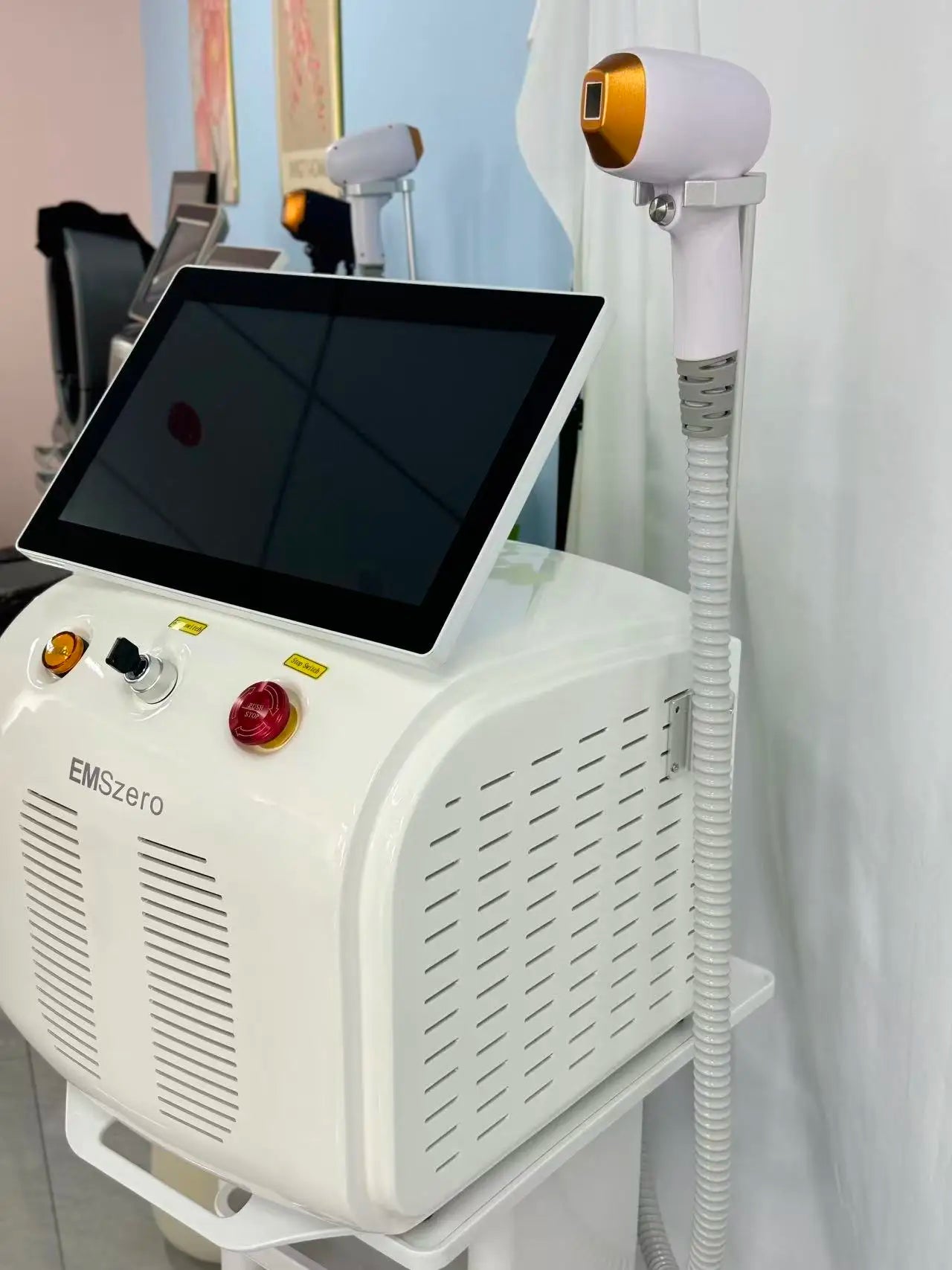 Máy triệt lông & xóa xăm 3 bước sóng 3500W 808nm CE - Daisan Mart