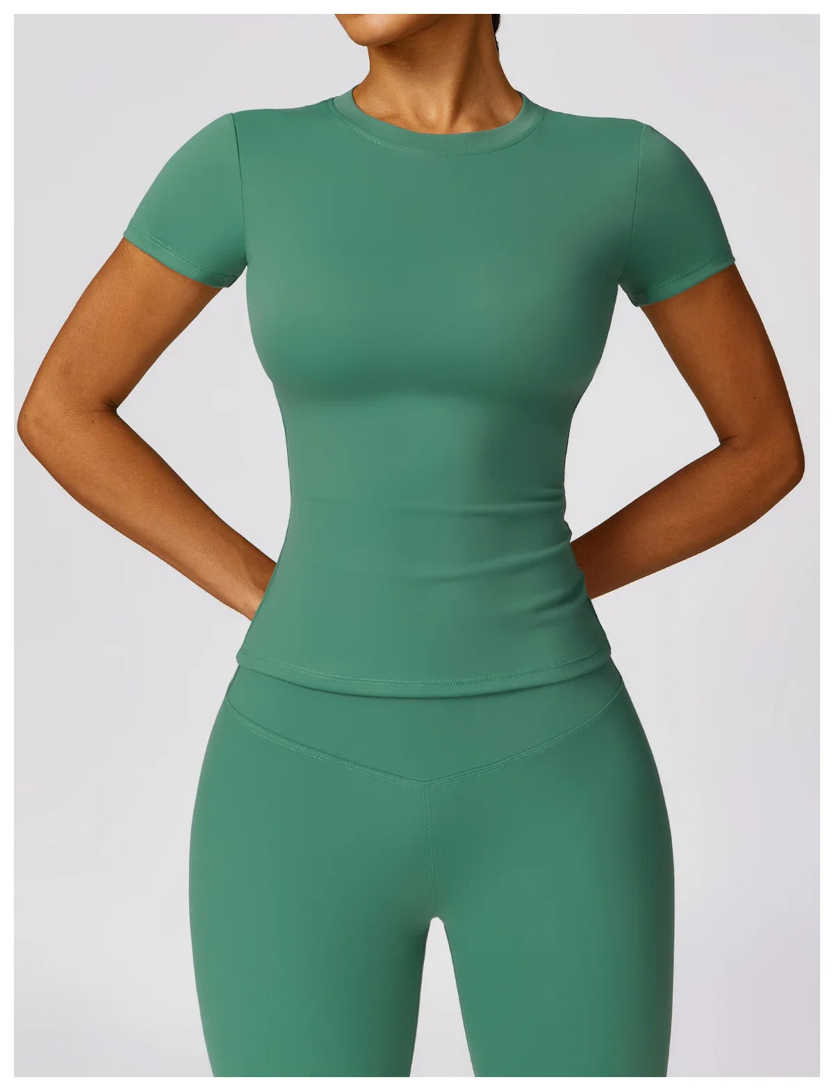 Áo Tập Yoga Nữ 2024 - Nhanh Khô, Tím, Ngắn Tay - Daisan Mart