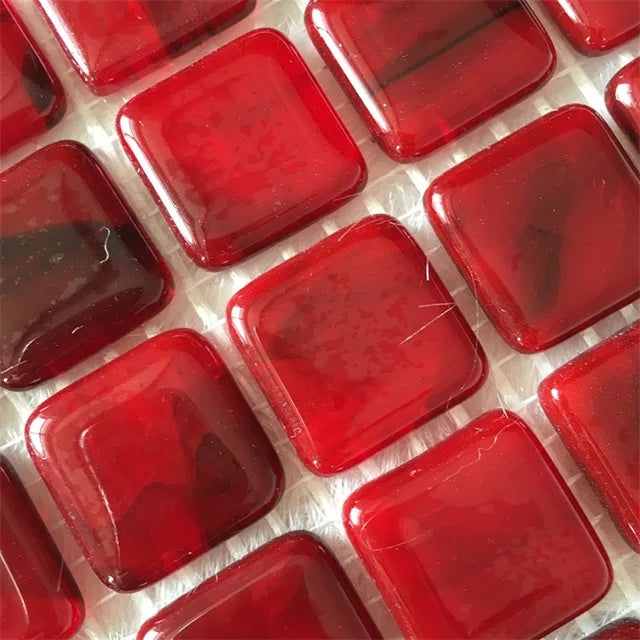 用於游泳池鋪面的紅色混合玻璃馬賽克磚