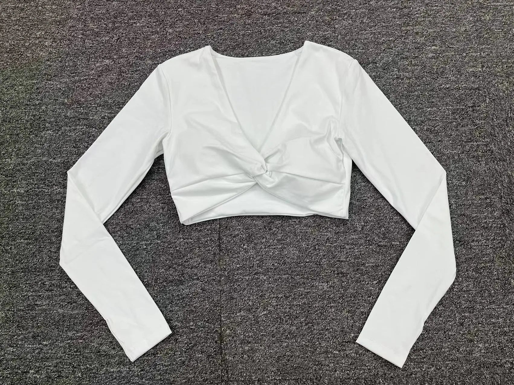Crop Top Tập Nữ Dài Tay Lỗ Ngón Thể Thao Năng Động - Daisan Mart
