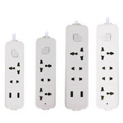 Bốn ổ cắm điện màu trắng, kích thước khác nhau, có công tắc và cổng USB.