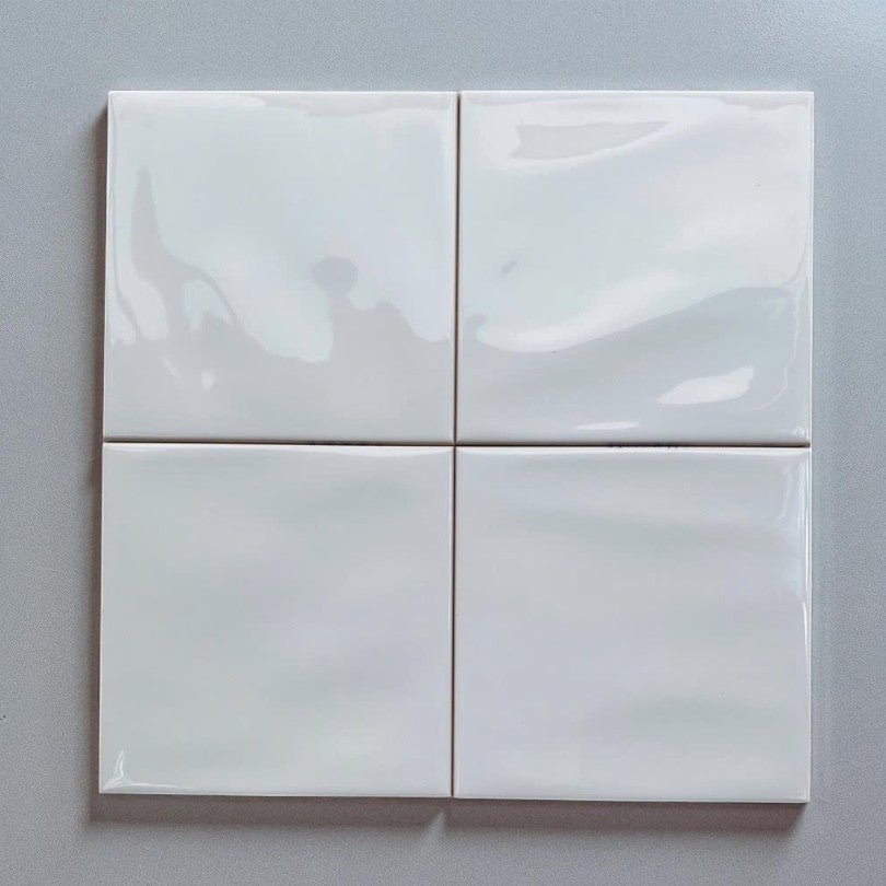 Gạch thẻ Việt Nam, Trắng bóng phẳng, KT 150x150 mm, WH0606GL, Loại 1 (1 hộp/ 68 viên/ 1.53m2) - Daisan Mart