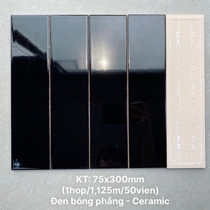 Gạch thẻ cao cấp đen bóng phẳng KT 75x300mm PSTA75307 - Daisan Mart